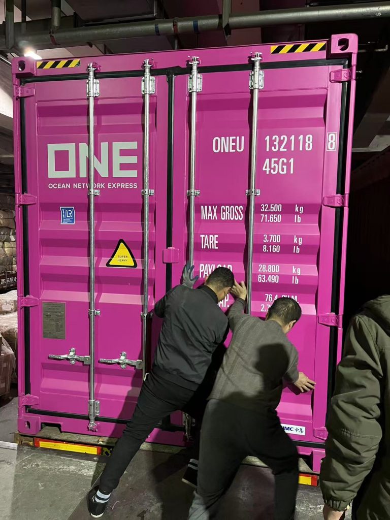receive goods and load container for customer